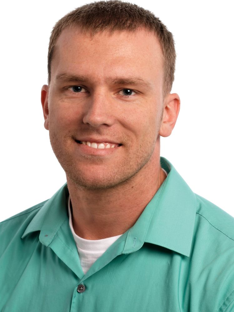 JamesElliott.jpg