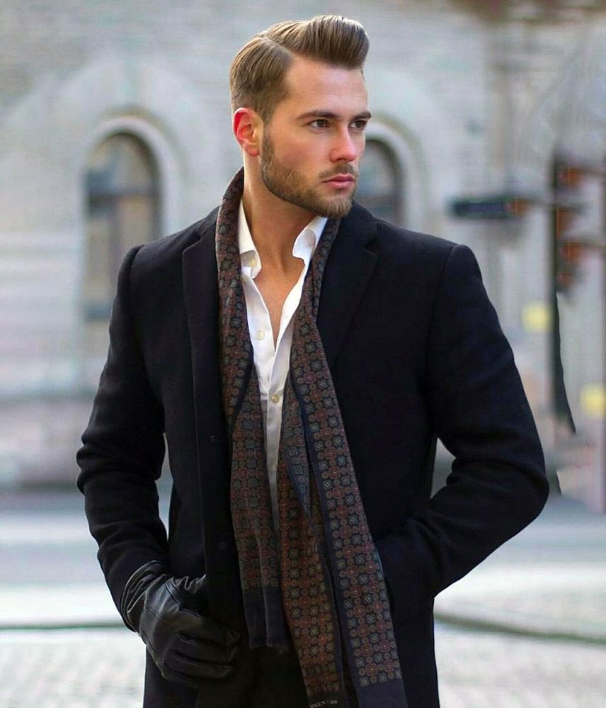 smart-casual-dress-code-men-mid-season-style-luxe-digital.jpg