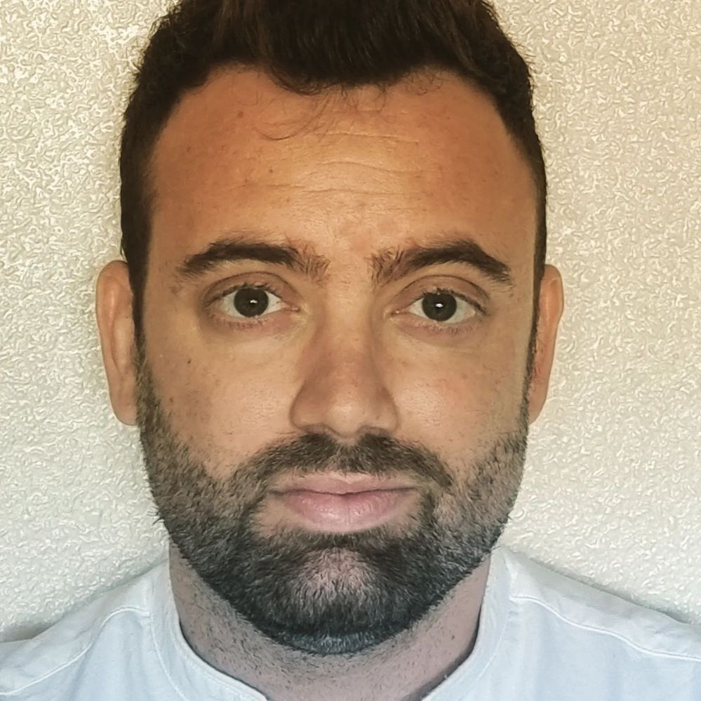 Profile pic.jpg