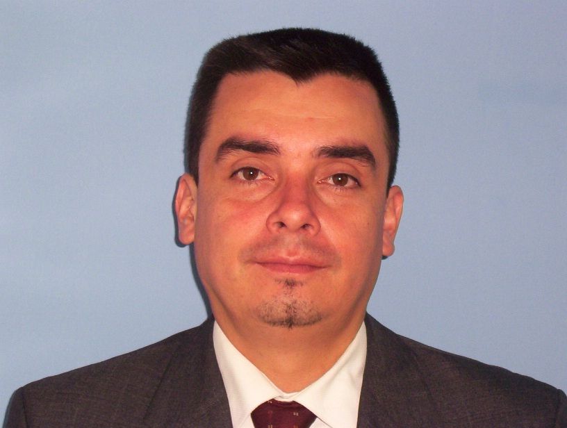 Foto Carlos Avila.jpg