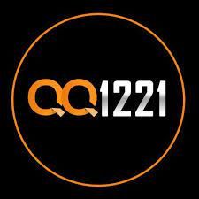 QQ1221 1.jpg
