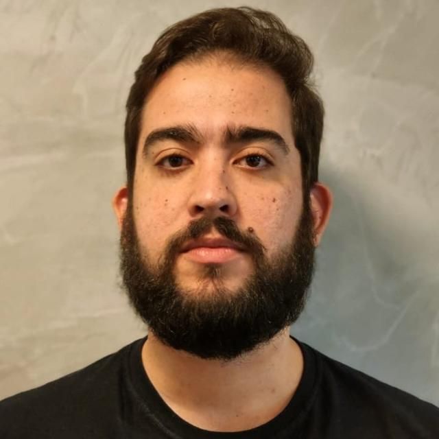 perfil_charles.jpeg