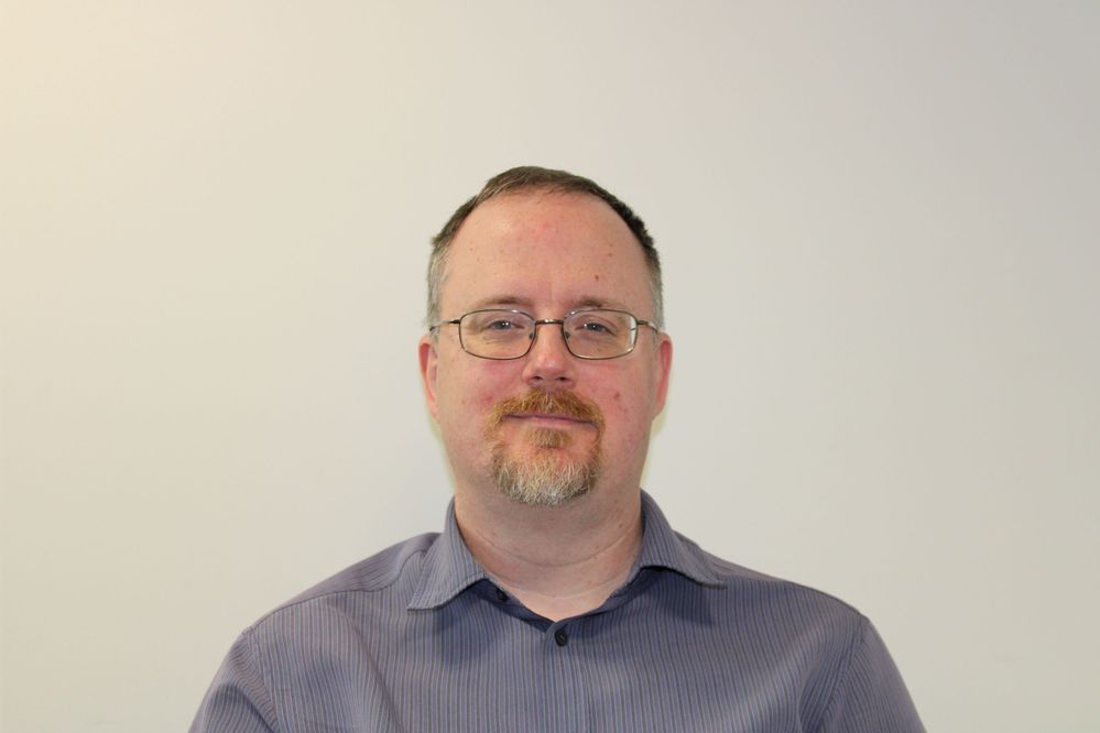 DC 2020 headshot.JPG